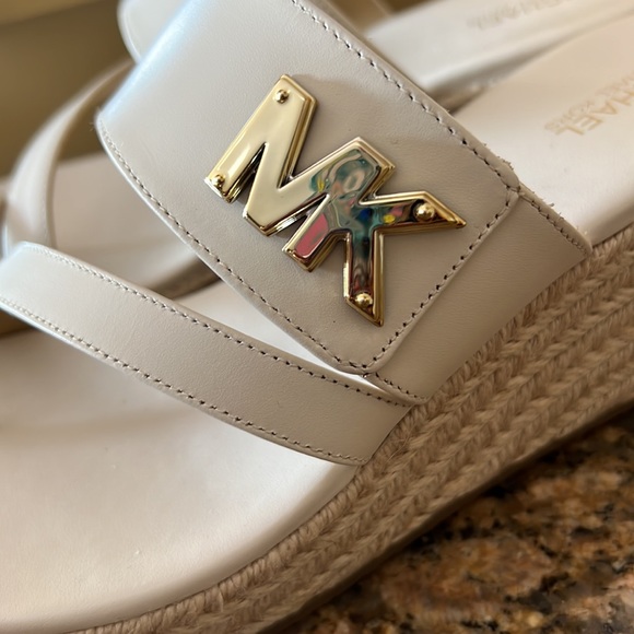 SOLD Michael Kors Cream Mid Wedge. New in Box - Picture 5 of 10